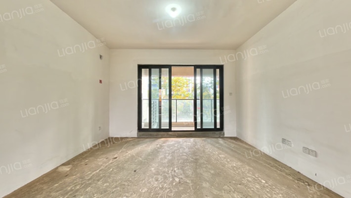 中南融创玖华台邸二手房实景图