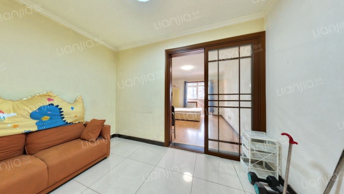 左家庄东里二手房实景图