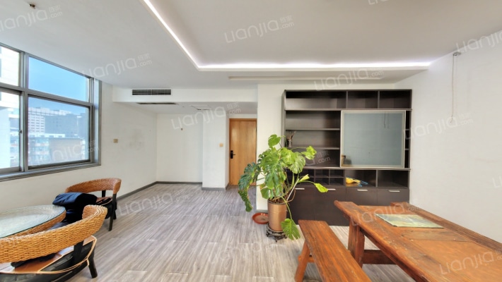 盈伴商住大厦二手房实景图