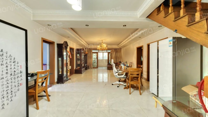 鑫辉苑二手房实景图