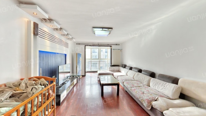 瑞丽园二手房实景图