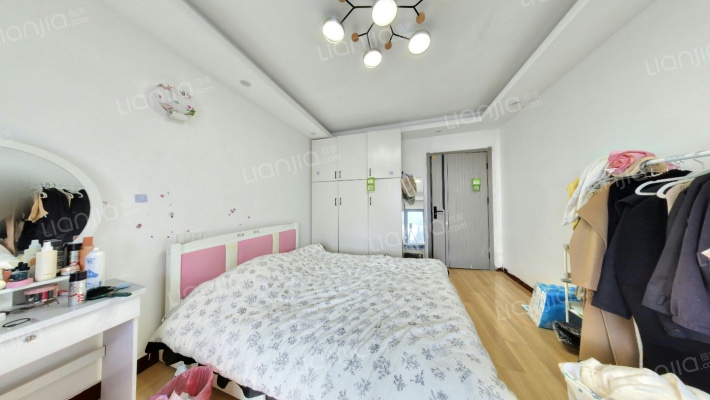 焦园新村二手房实景图