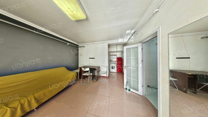 昆鹏小区二手房实景图