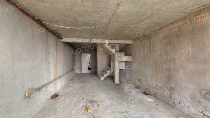 浩博星钻二手房实景图