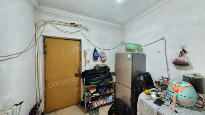 元五大楼二手房实景图