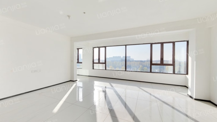 莱芜碧桂园天玺二手房实景图