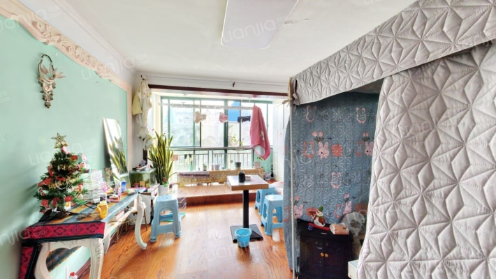 农民公寓二手房实景图