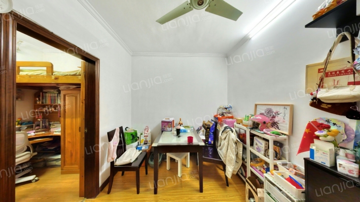 七里街20号二手房实景图