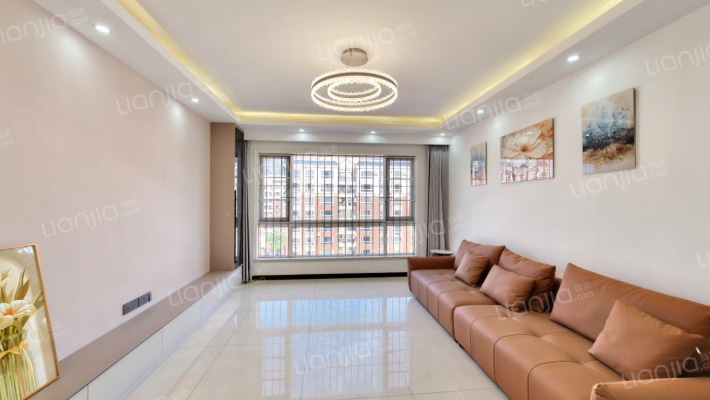 御鹿华庭A期二手房实景图