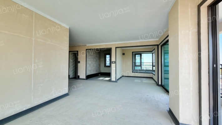 保利·艾溪湖二手房实景图