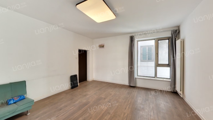 育菲园东里二手房实景图