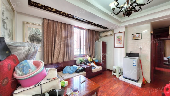 玉沙路201号二手房实景图