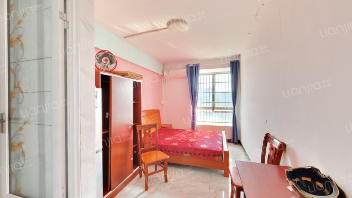 日出东方二手房实景图