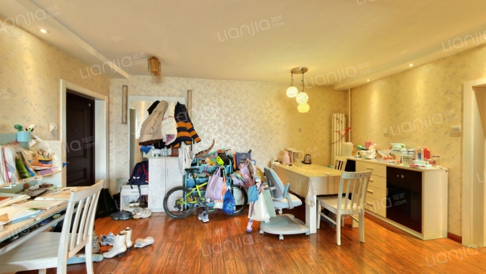 莲花小区二手房实景图