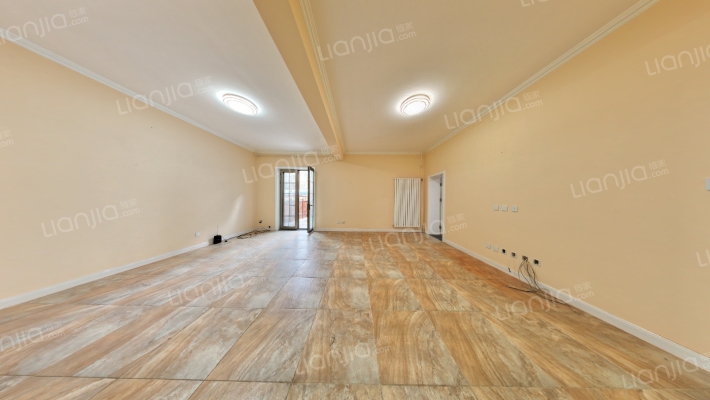 龙城花园N区二手房实景图