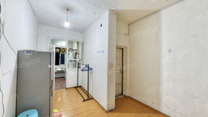 蜀明东路10号二手房实景图