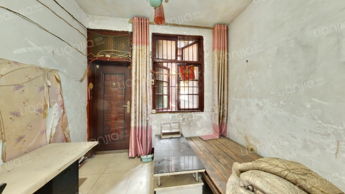 五彩社区二手房实景图