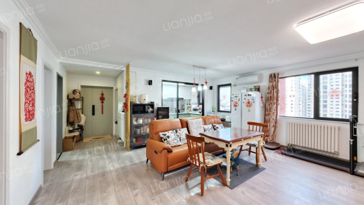 宝成雅园二手房实景图