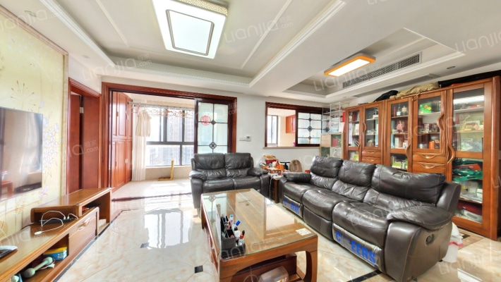 万道尊品二手房实景图