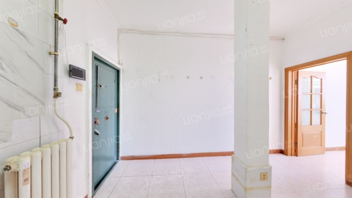 前半壁街35号院二手房实景图