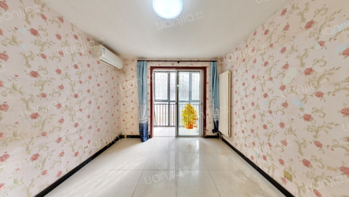 南海家园三里二手房实景图