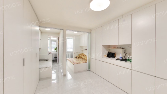 首师大附中宿舍楼二手房实景图