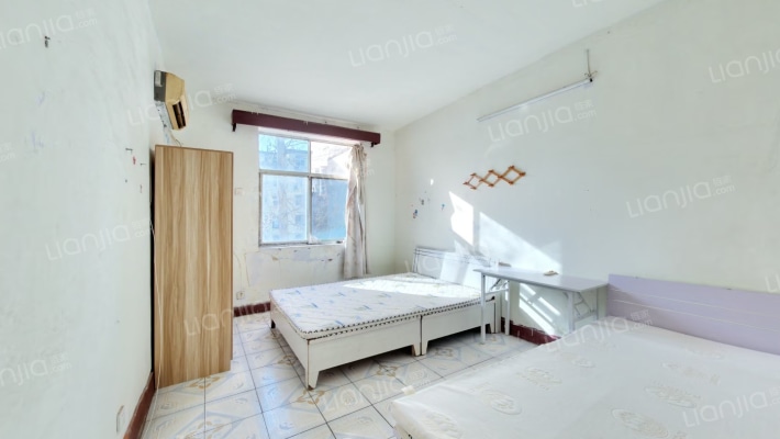 中原东路110号二手房实景图