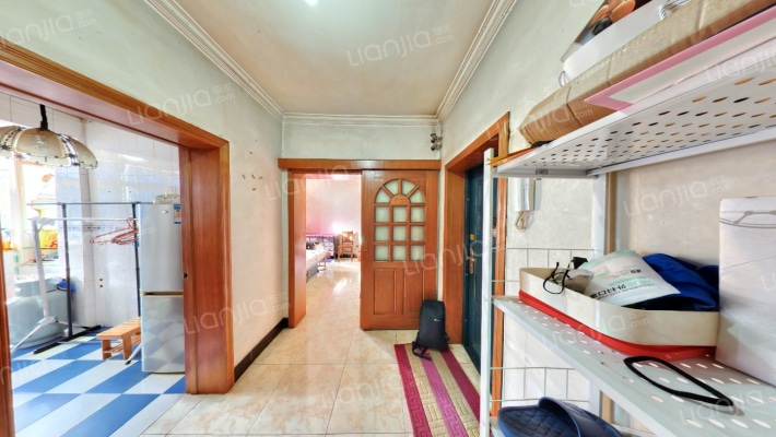 油漆厂宿舍(中山西路)二手房实景图