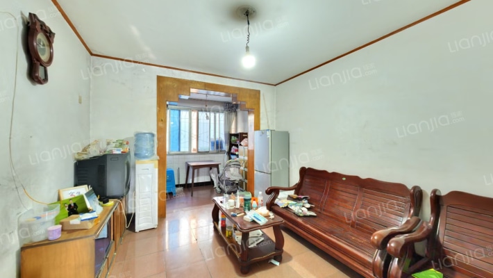 菊乐路122号二手房实景图