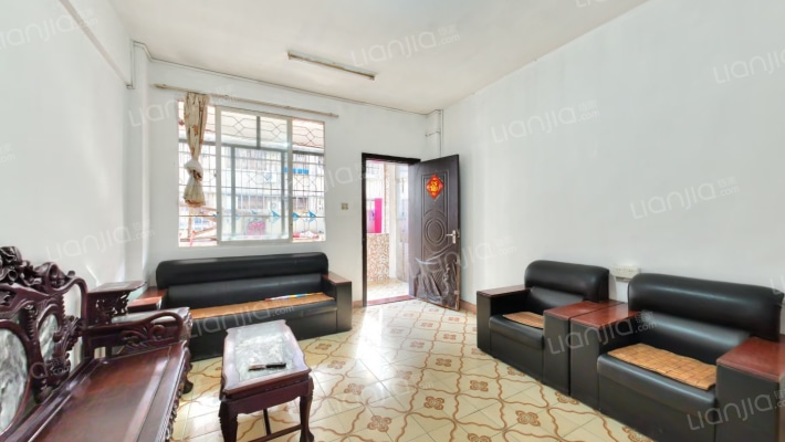 仙湖边街二手房实景图