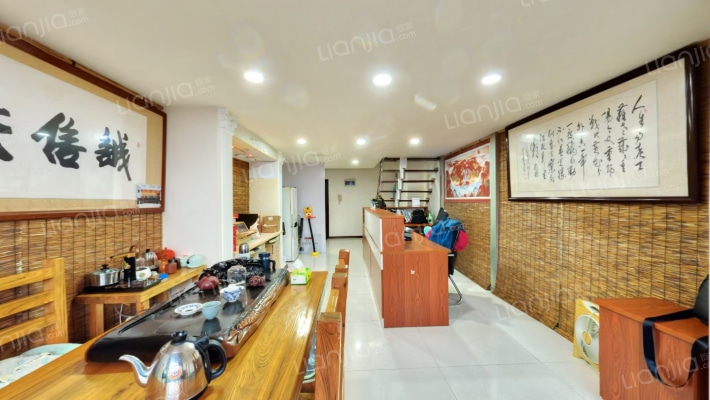 万和家园二手房实景图