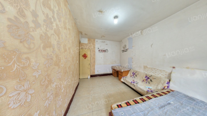 凤凰山路48二手房实景图