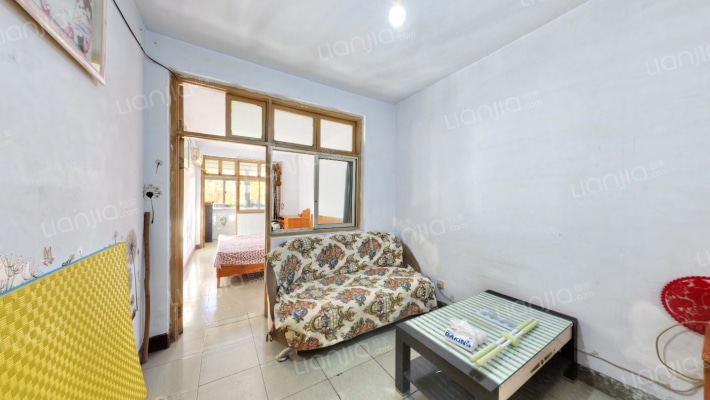 乳制品厂家属院二手房实景图