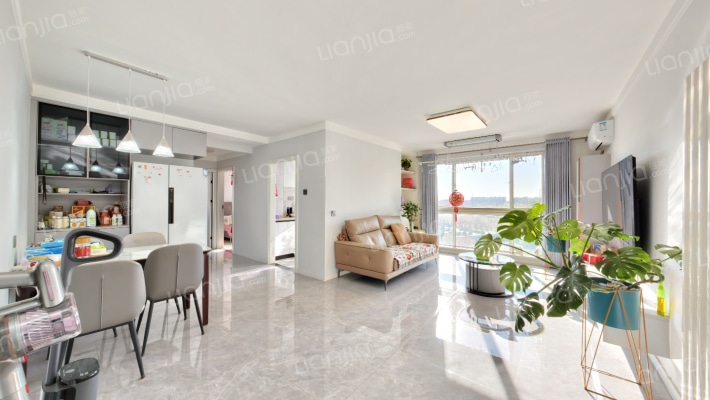 蓝调沙龙东区二手房实景图