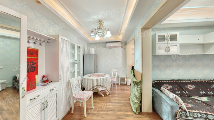 蓝天华门国际花园二手房实景图