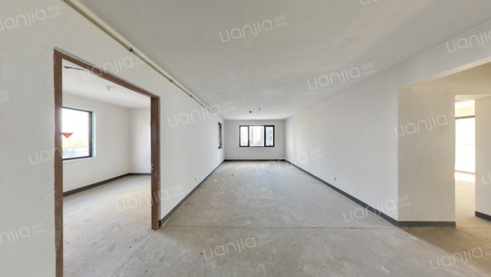 灵璟揽江府二手房实景图