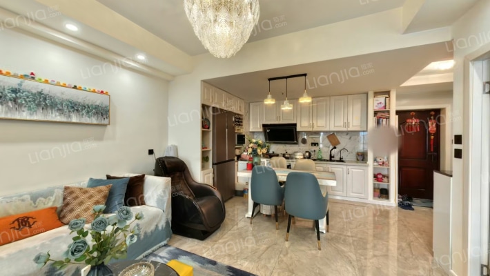 领峯国际二手房实景图