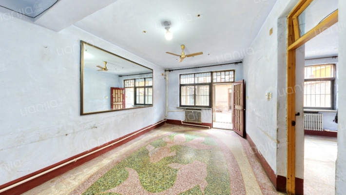 老烟草公司宿舍二手房实景图