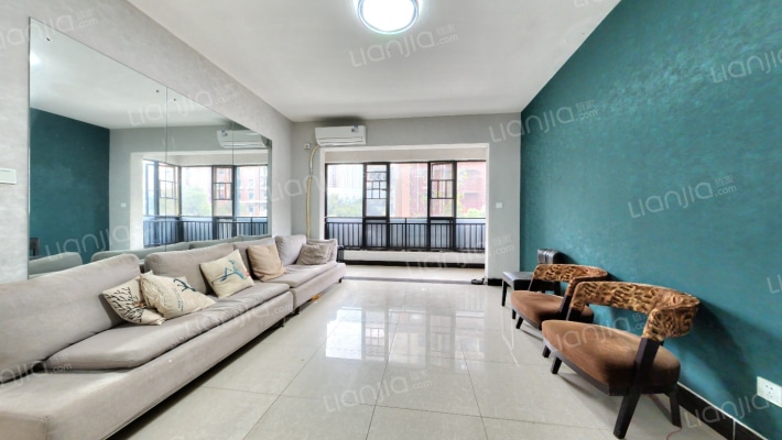 东城港二手房实景图