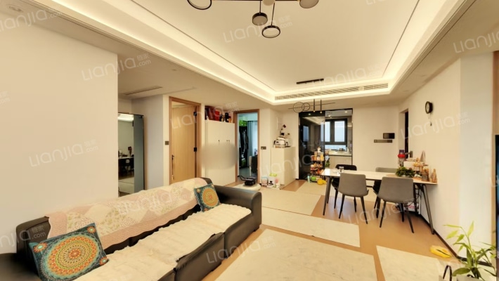 万科天空之城四期光之丘二手房实景图