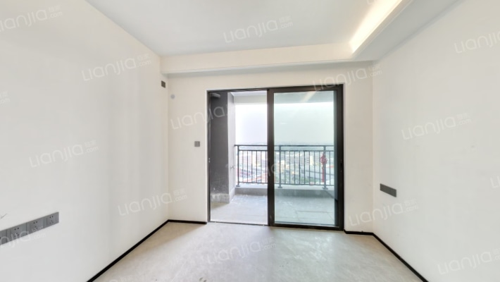 越秀大学星汇锦城二手房实景图