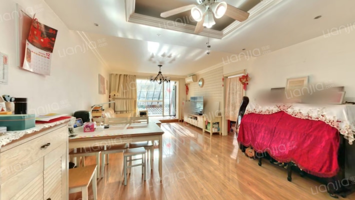 翡翠城五期二手房实景图