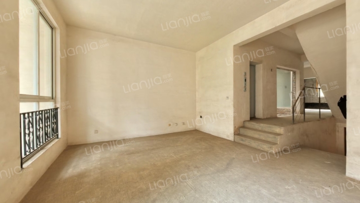 伯爵山二手房实景图