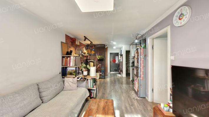 拾景名苑二手房实景图