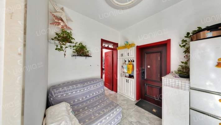 省医院宿舍二手房实景图