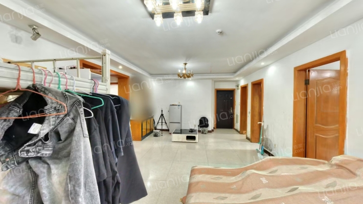 五常大道127号二手房实景图