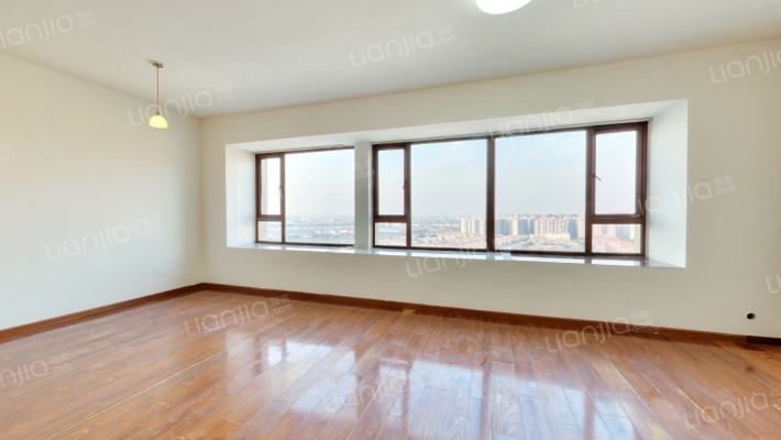 蓝花楹二手房实景图