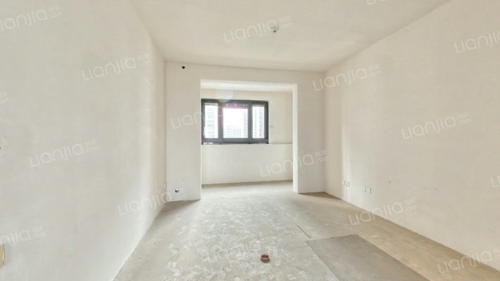 兴南华庭西区二手房实景图