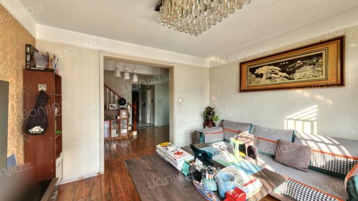 绿地海顿公馆D二手房实景图