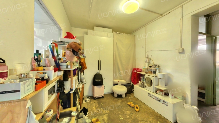 六一幼儿园家属楼二手房实景图